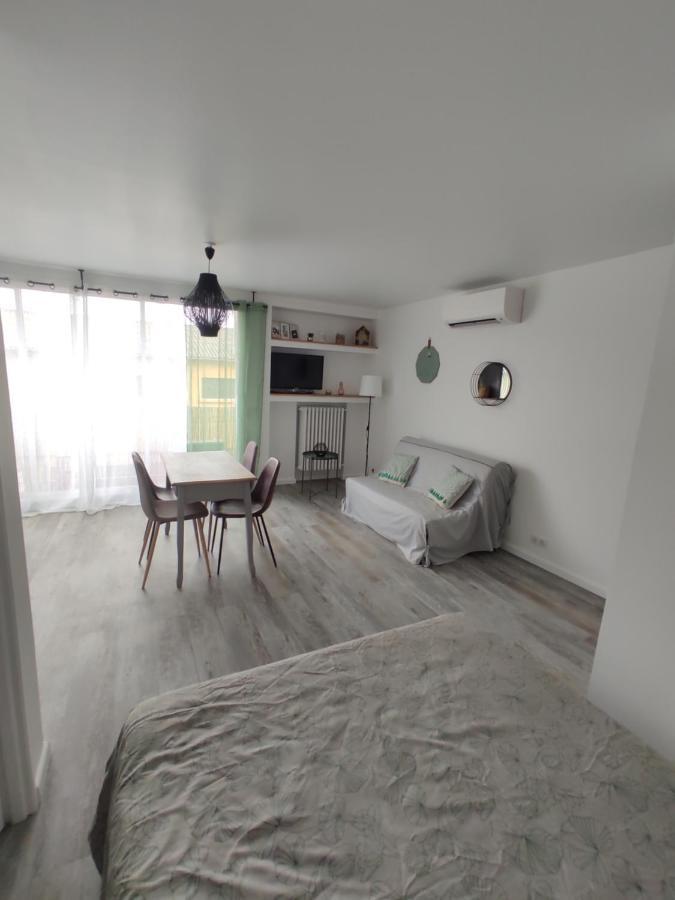 Appartement Climatise Avec Balcon,Wifi, Proche Remparts Avinhão Exterior foto