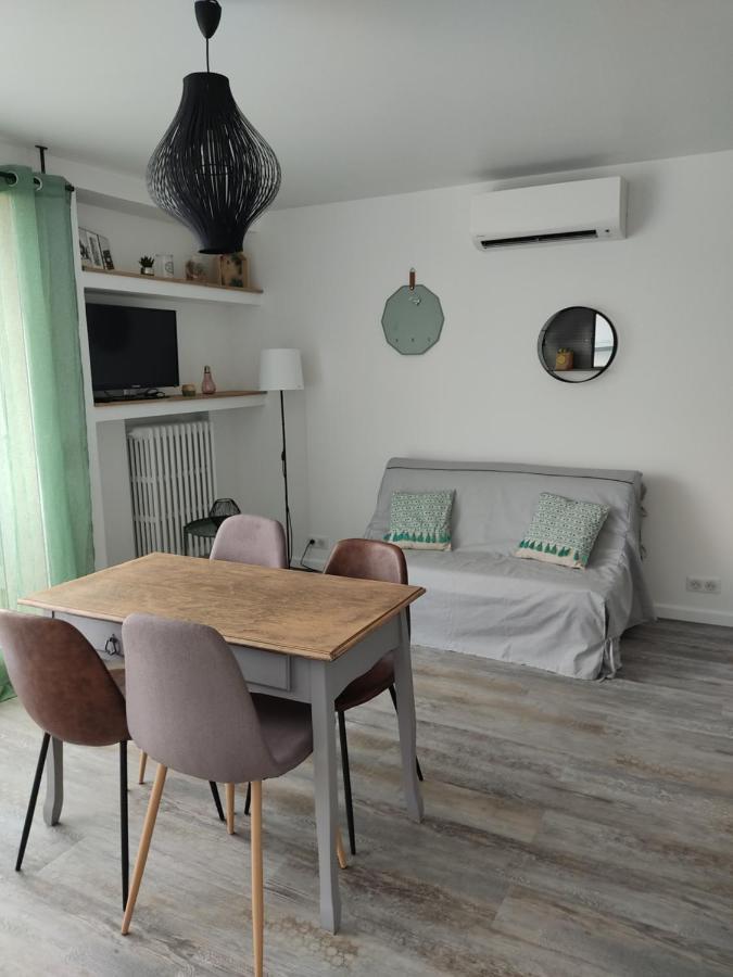 Appartement Climatise Avec Balcon,Wifi, Proche Remparts Avinhão Exterior foto