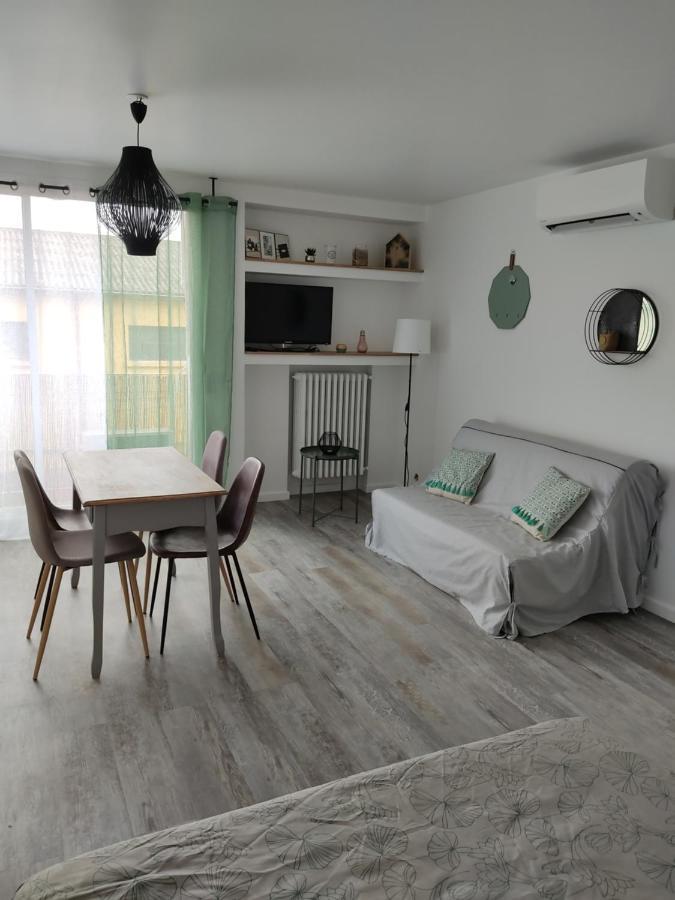 Appartement Climatise Avec Balcon,Wifi, Proche Remparts Avinhão Exterior foto